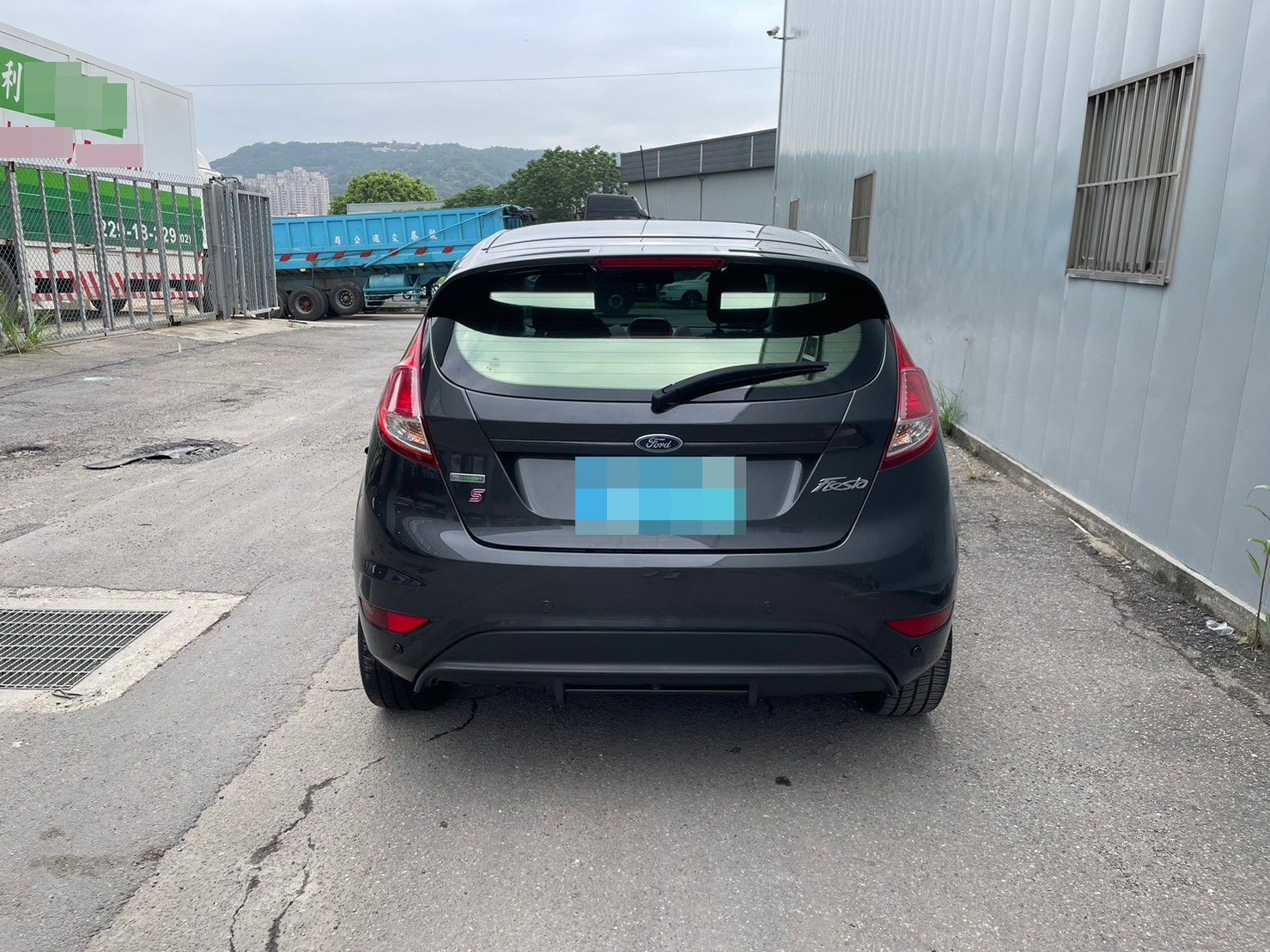 《鑫宏車業》車輛目前在新北市五股區，小改款運動型 五門，渦輪增壓..  第3張相片