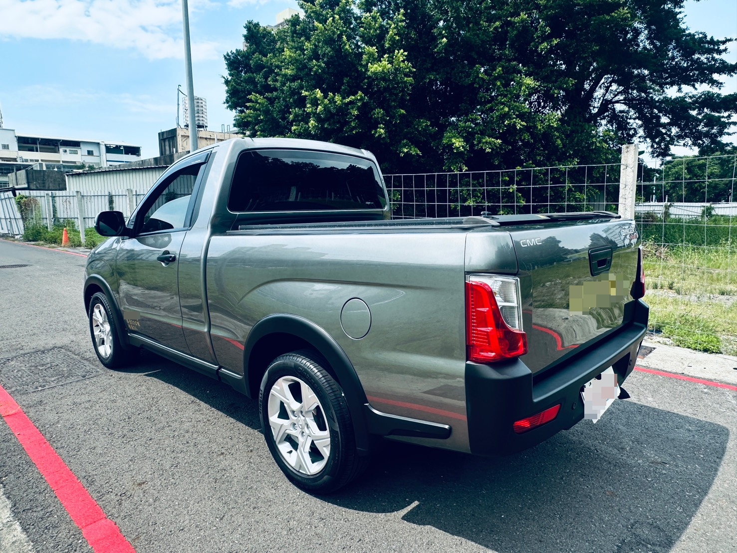 《鑫宏車業》此商品已下架---勁哥皮卡 晶鑽型 八月剛回原廠，做引擎變速箱差速器大保養，皆..  第7張相片