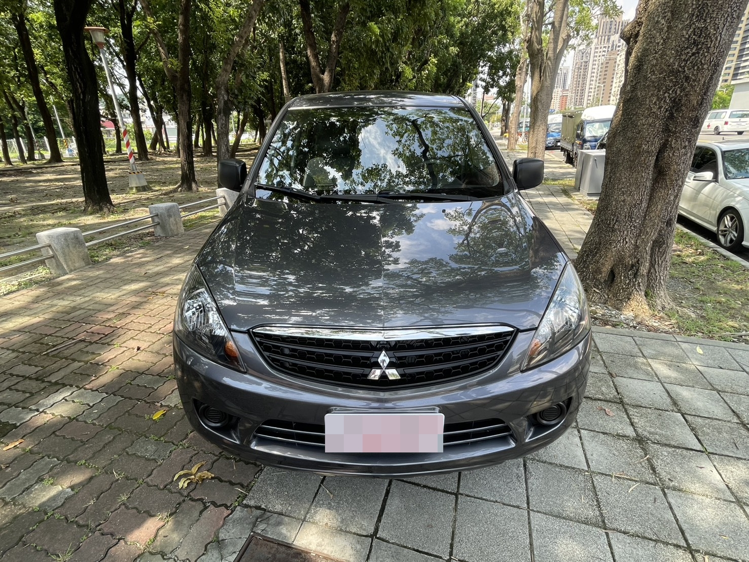 《鑫宏車業》此商品已下架---[可領客貨牌] 手排 五人座， 載人載貨，一車搞定！  第4張相片
