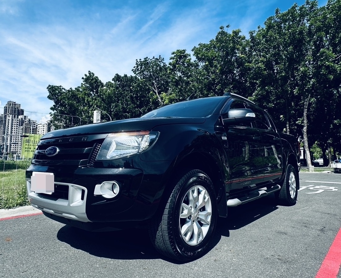 《鑫宏車業》 此商品已下架---[ 18吋鋁圈 ] ４ＷＤ 柴油 二代 雙廂貨卡..  第1張相片