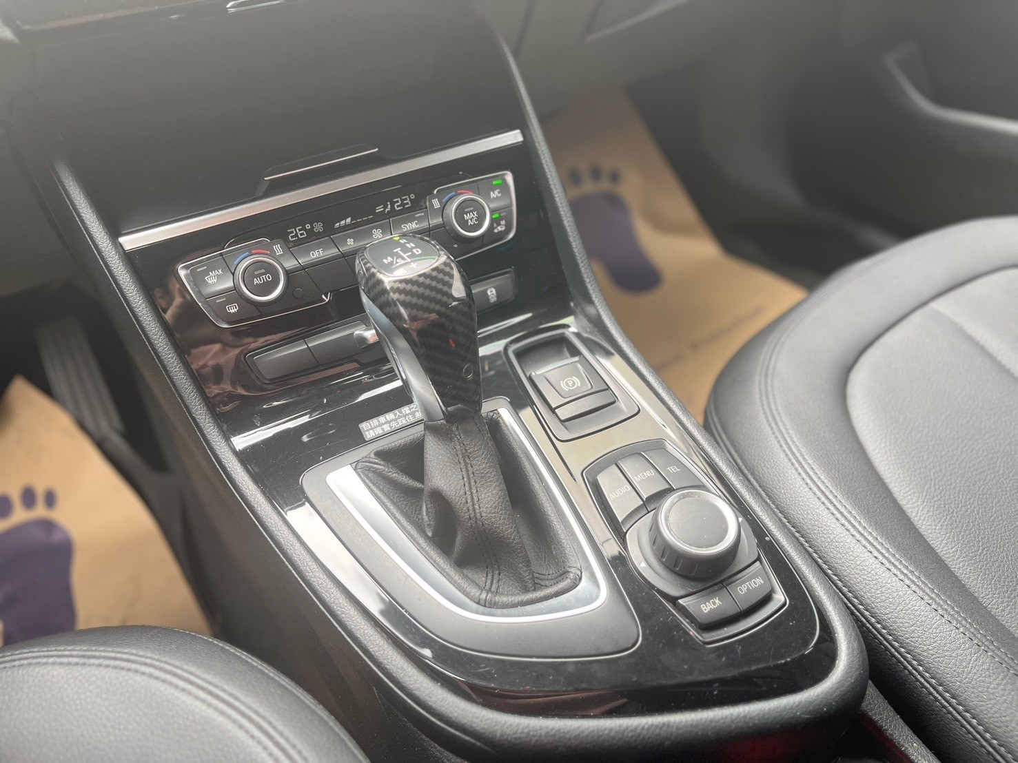 《鑫宏車業》此商品已下架---車輛目前在新北市五股區，218i F45型 五門 汽油 2WD..  第7張相片