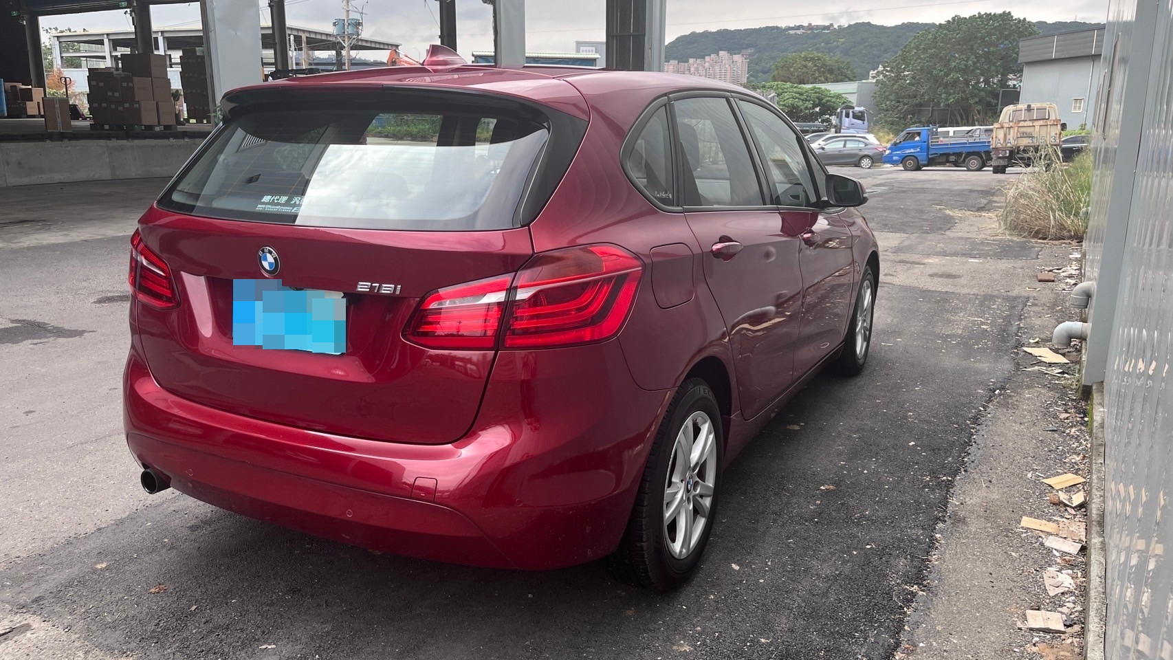 《鑫宏車業》此商品已下架---車輛目前在新北市五股區，218i F45型 五門 汽油 2WD..  第9張相片