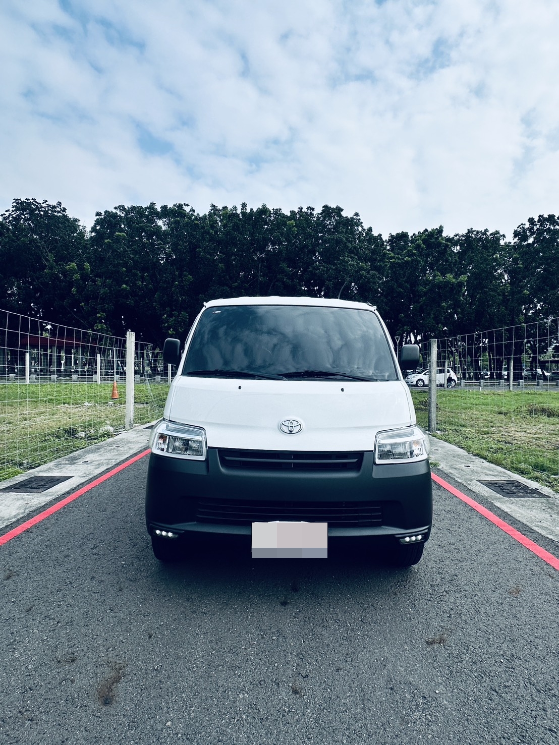 《鑫宏車業》電洽---木床自排小貨車，創造財富的好幫手，2022年 豐田TOWN ACE  第4張相片