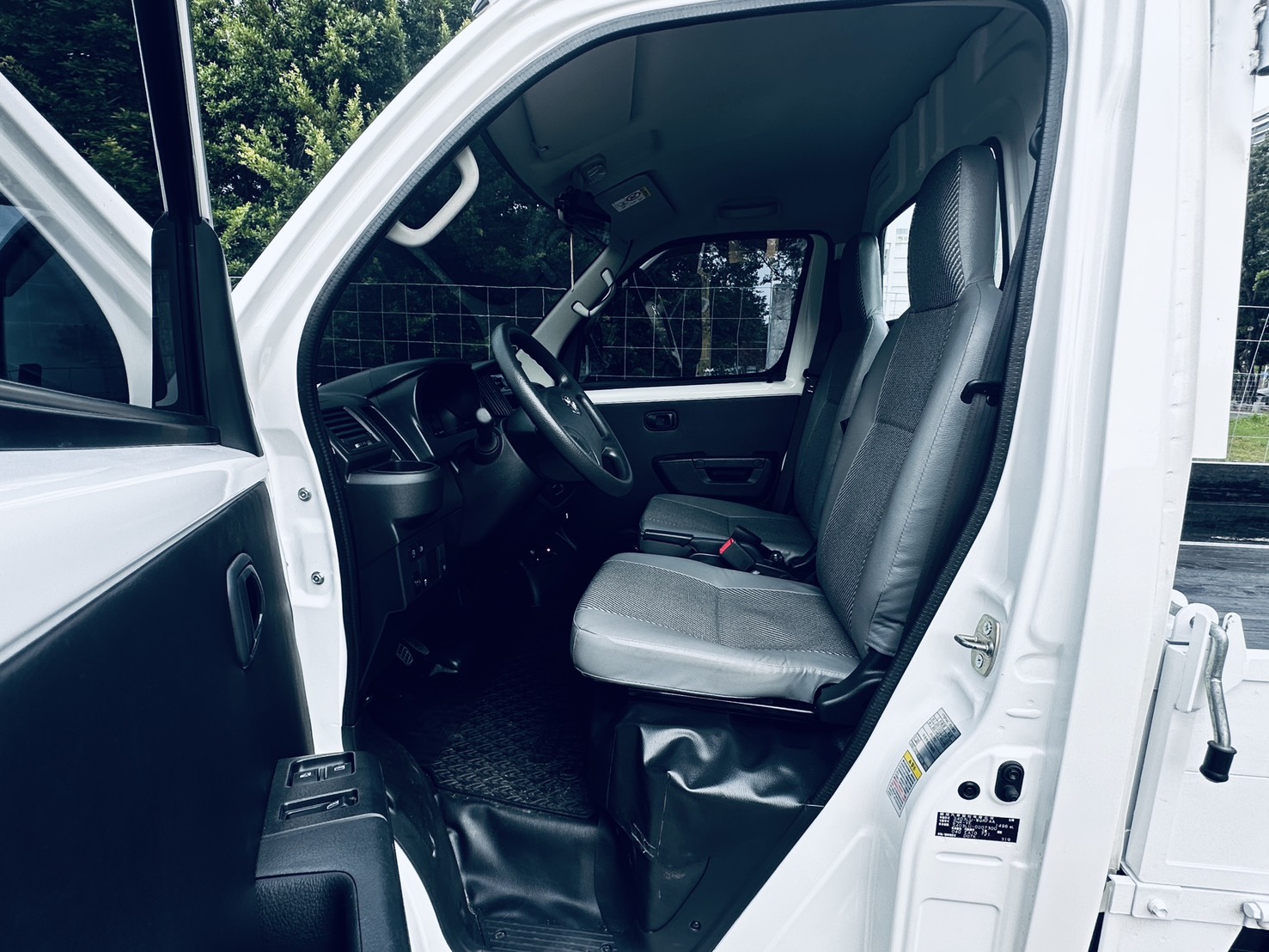 《鑫宏車業》電洽---木床自排小貨車，創造財富的好幫手，2022年 豐田TOWN ACE  第7張相片