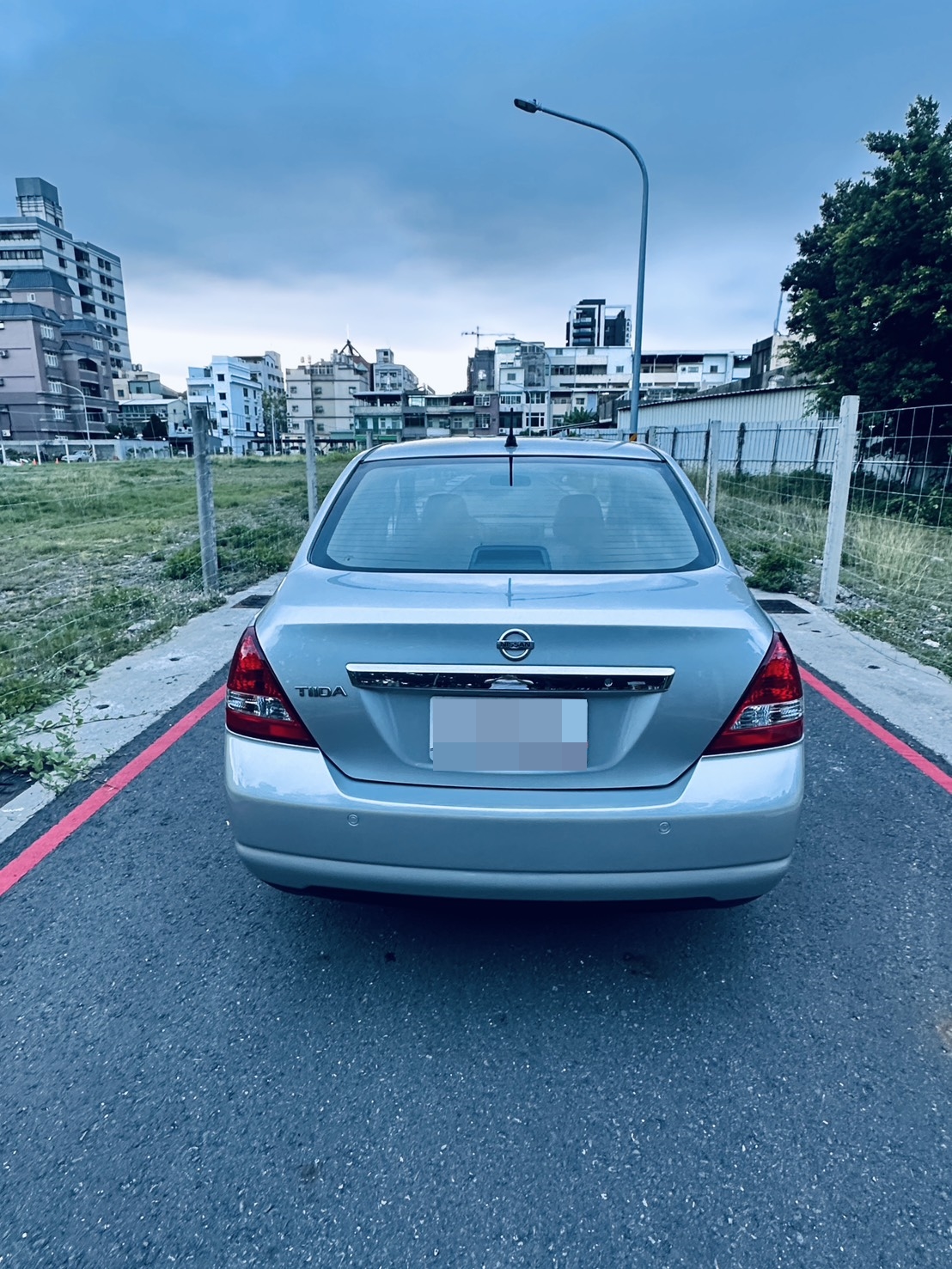 《鑫宏車業》四門 一代B規 方便實惠 代步車  第9張相片