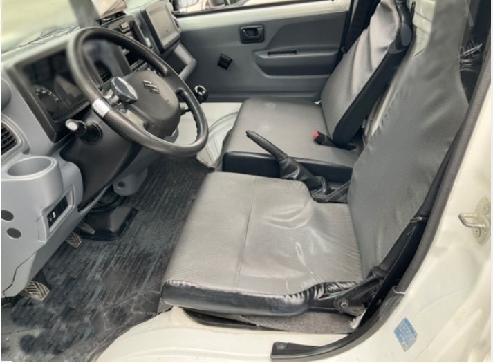 《鑫宏車業》新進車輛 整理中-拚生意就選CARRY 二代手排  第4張相片