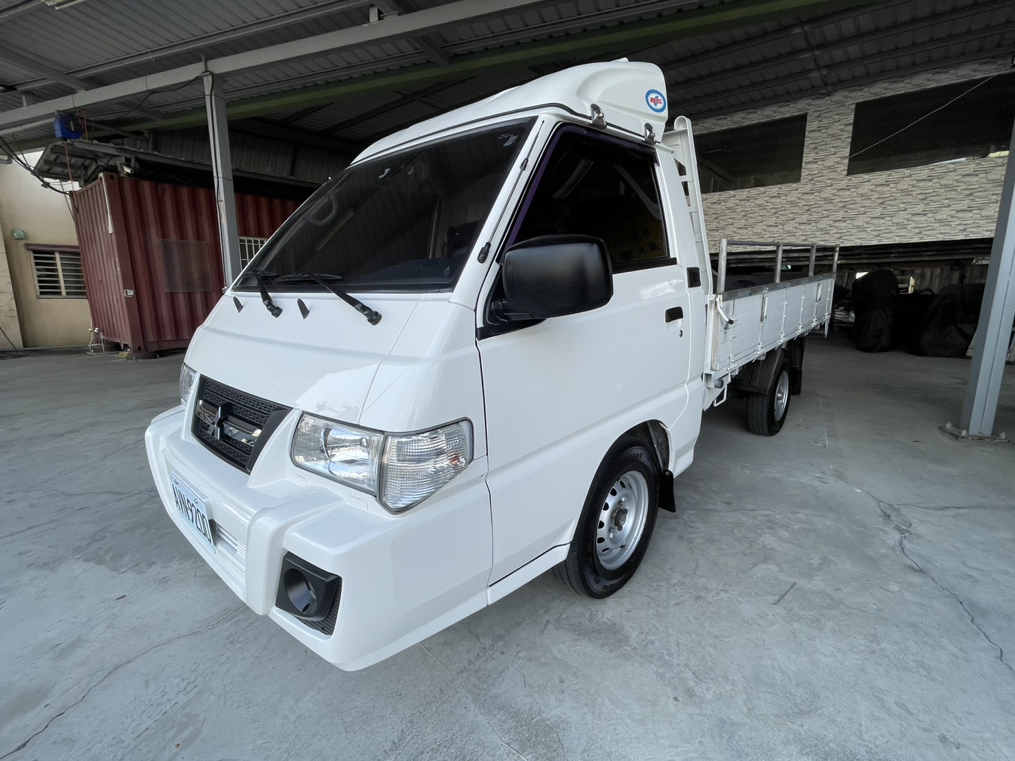 《鑫宏車業》五金職人好幫手- 手排貨車  第1張相片