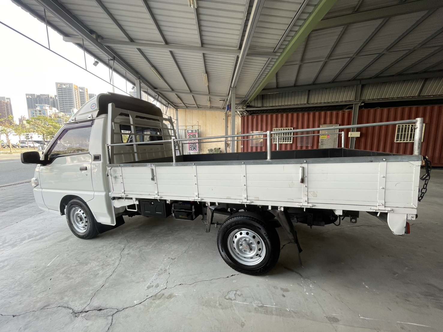 《鑫宏車業》五金職人好幫手- 手排貨車  第5張相片