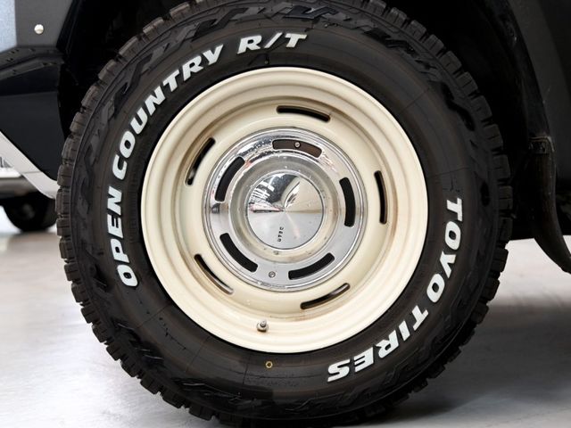 Suzuki Jimny  第11張相片
