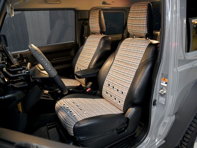 Suzuki Jimny  第15張相片