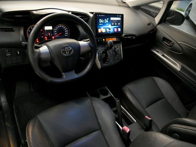 Toyota Wish  第14張相片