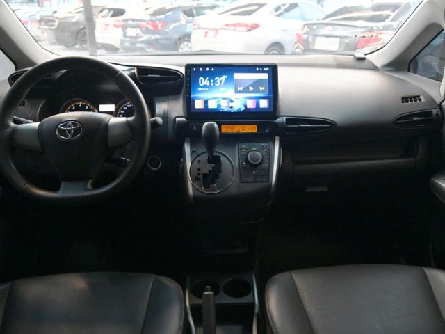 Toyota Wish  第19張相片