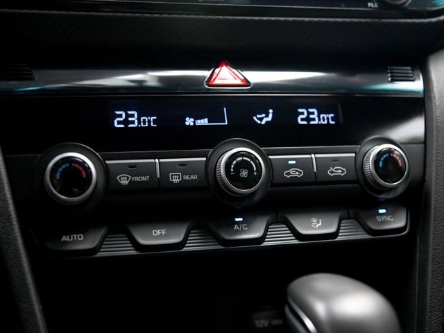 Hyundai Elantra  第1張相片
