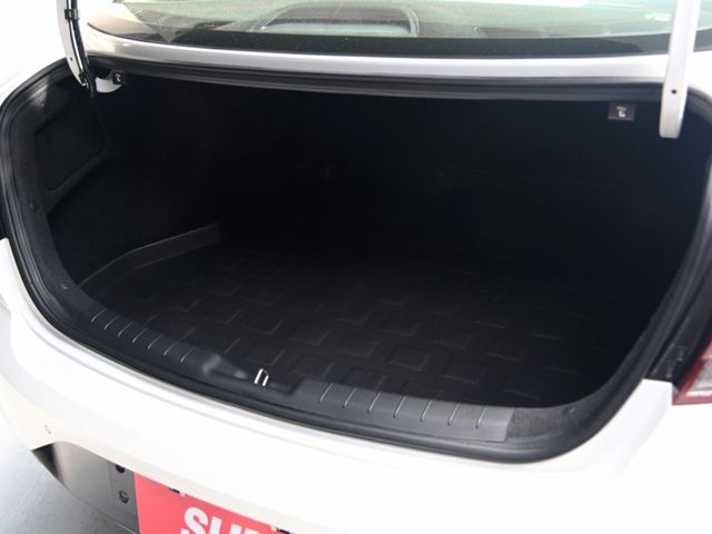 Hyundai Elantra  第15張相片