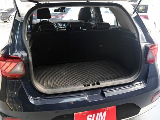 Hyundai Venue  第12張相片