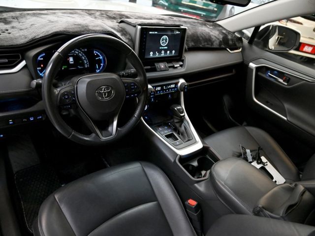 Toyota RAV4  第8張相片