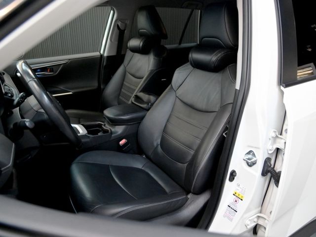 Toyota RAV4  第10張相片