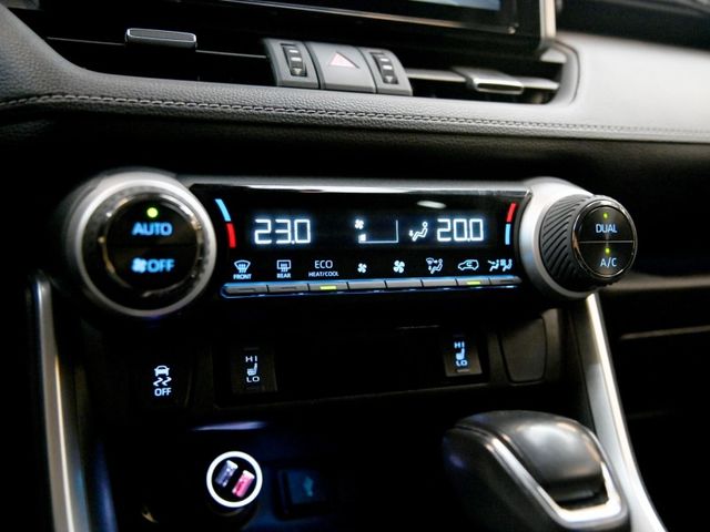 Toyota RAV4  第16張相片