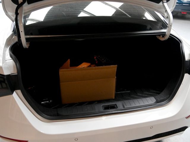 Nissan Sentra  第9張相片
