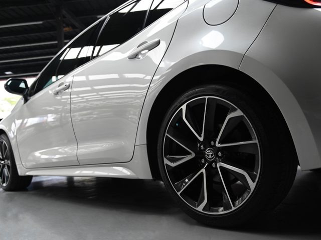 Toyota Auris  第7張相片