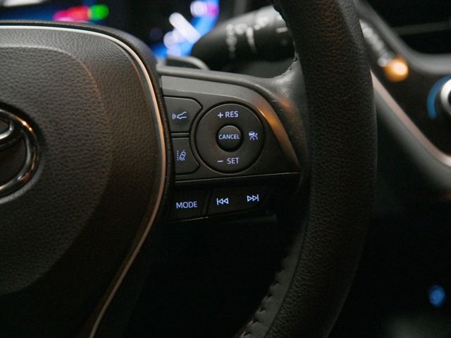 Toyota Auris  第13張相片