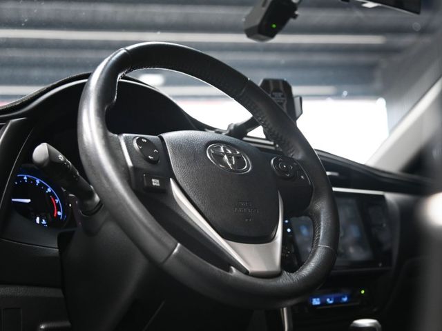 Toyota ALTIS  第14張相片