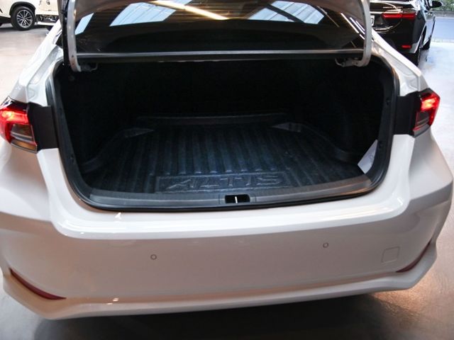 Toyota ALTIS  第9張相片