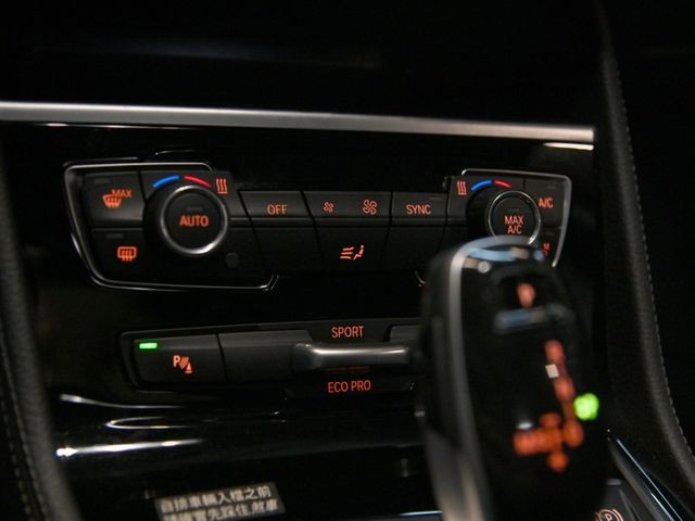 BMW/ 寶馬 218i  第18張相片