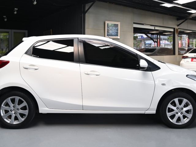 Mazda Mazda2  第4張相片