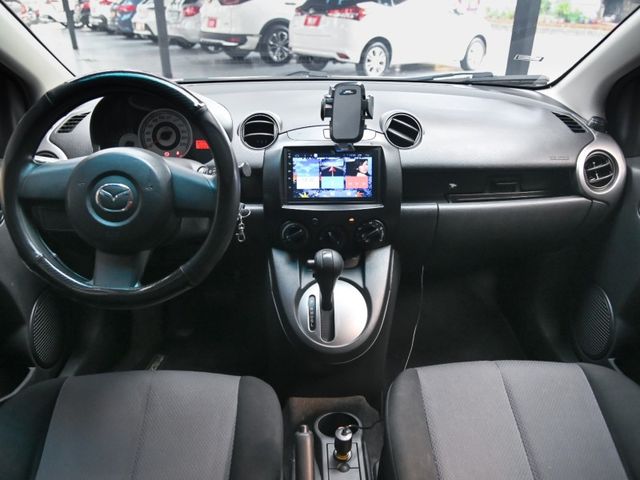 Mazda Mazda2  第14張相片