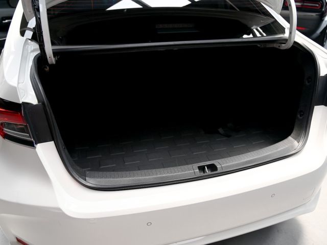 Toyota ALTIS  第9張相片