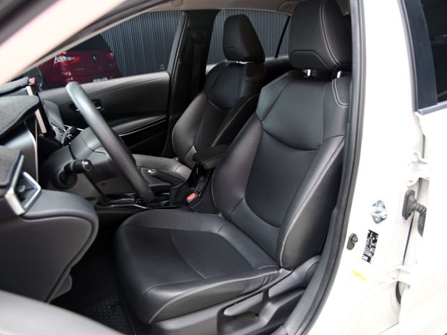 Toyota ALTIS  第11張相片