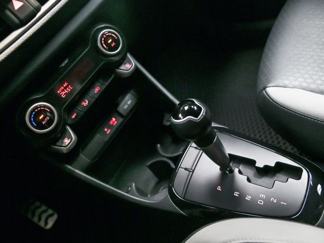 Kia Picanto  第15張相片