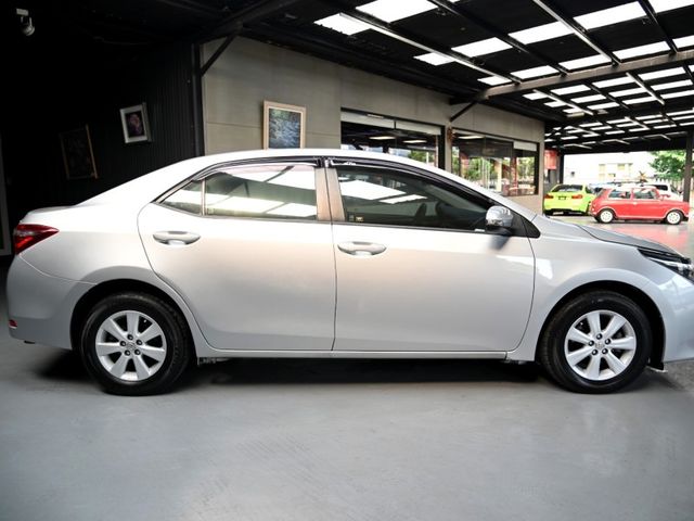 Toyota ALTIS  第4張相片