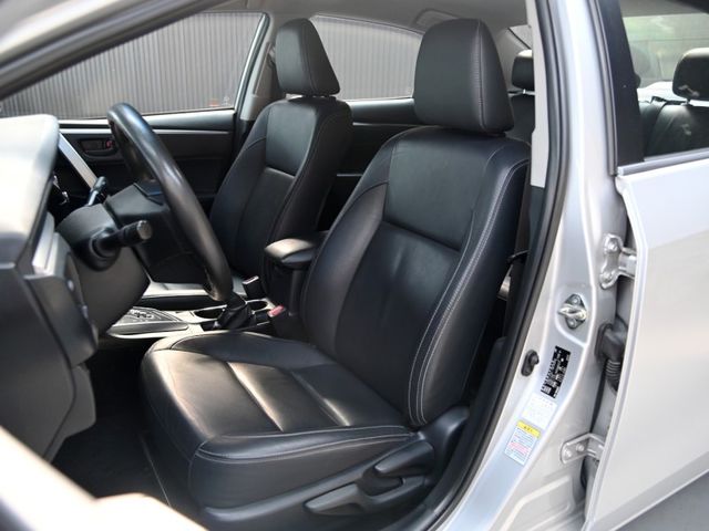 Toyota ALTIS  第11張相片