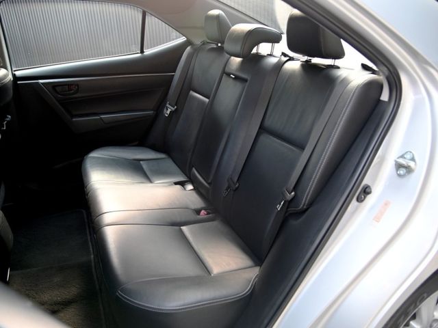 Toyota ALTIS  第12張相片