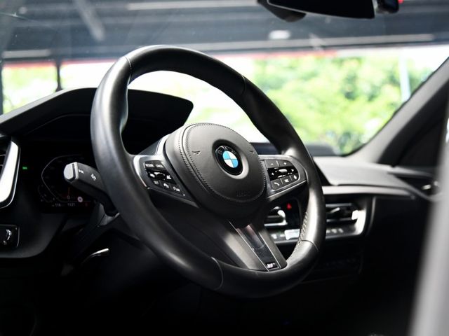 BMW/ 寶馬 118i 運動版  第13張相片
