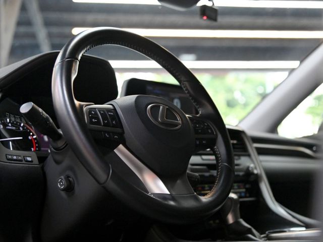 Lexus RX  第13張相片