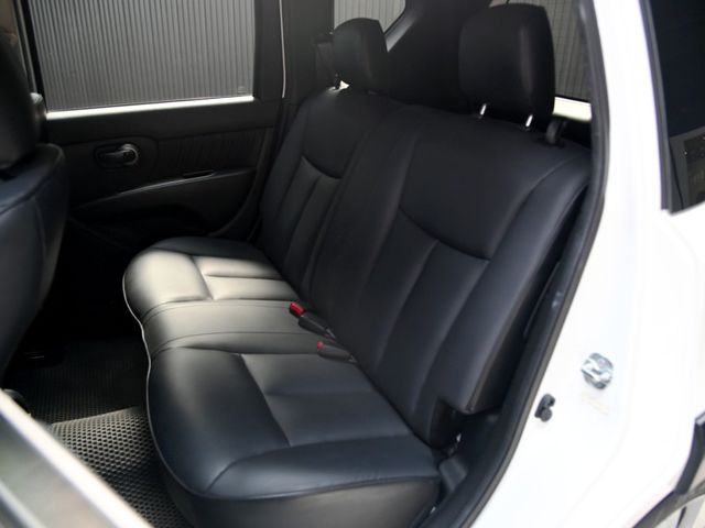 Nissan Livina  第12張相片