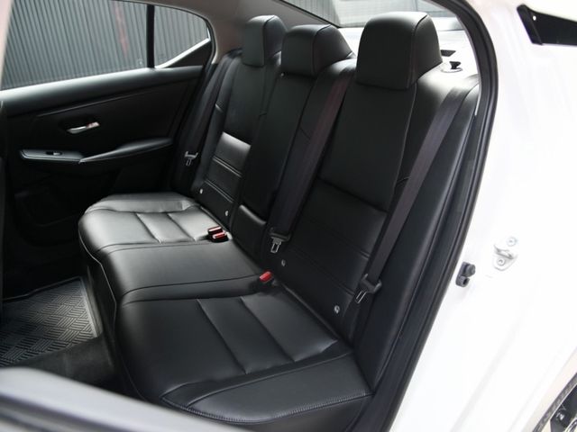Nissan Sentra  第12張相片
