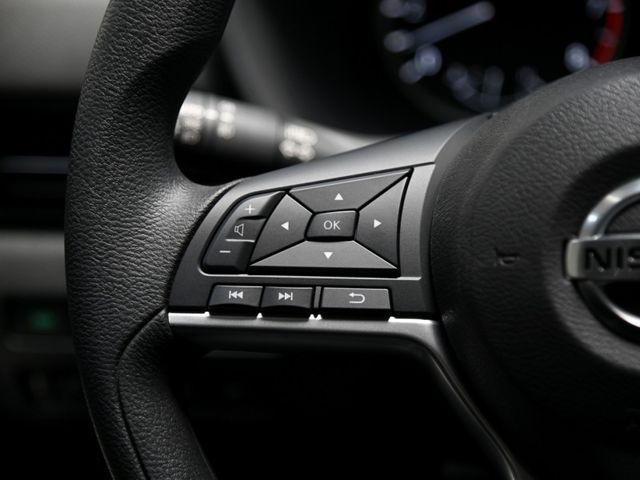 Nissan Sentra  第14張相片