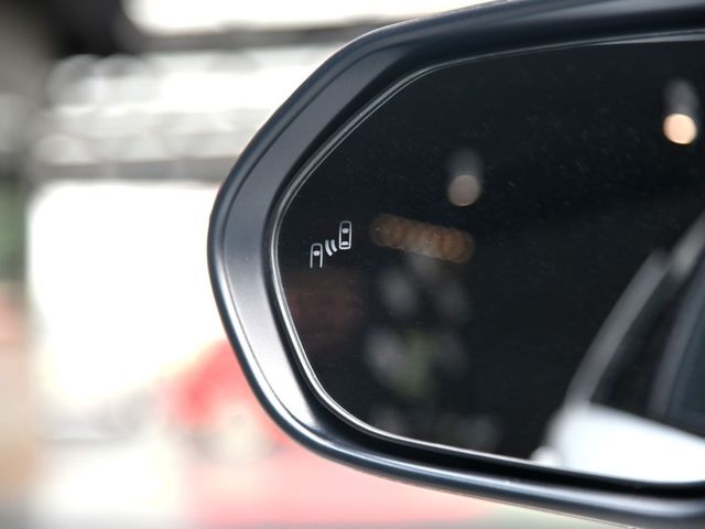 Toyota ALTIS  第11張相片