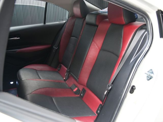 Toyota ALTIS  第17張相片