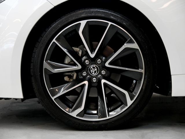Toyota Auris  第9張相片