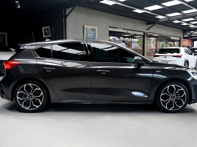 超低月付免費試算分析/2020 FORD Focus ST-line輕鬆讓你帶回家!  第4張相片