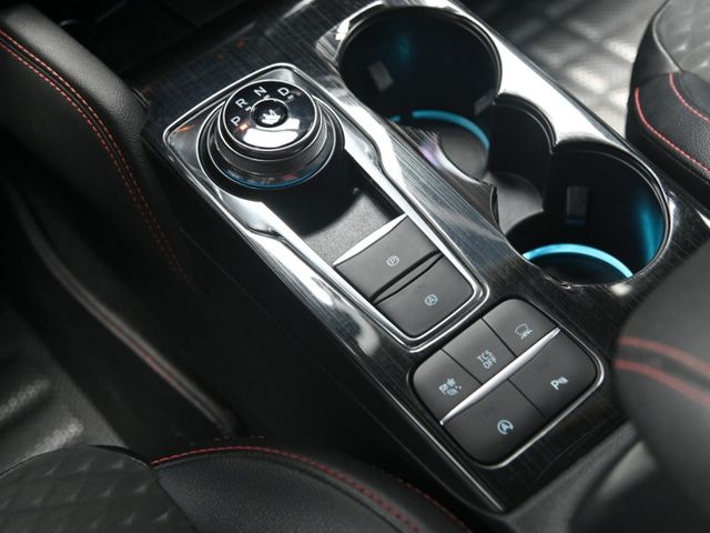 超低月付免費試算分析/2020 FORD Focus ST-line輕鬆讓你帶回家!  第17張相片