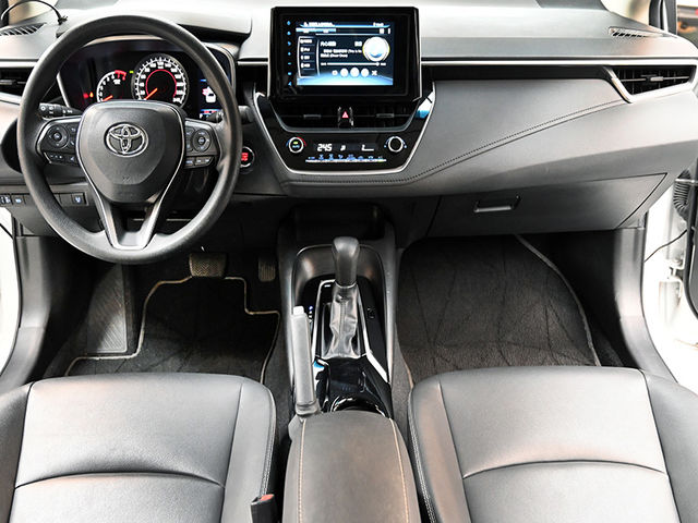 Toyota ALTIS  第16張相片