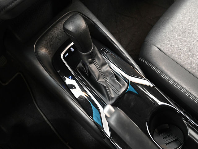 Toyota ALTIS  第23張相片