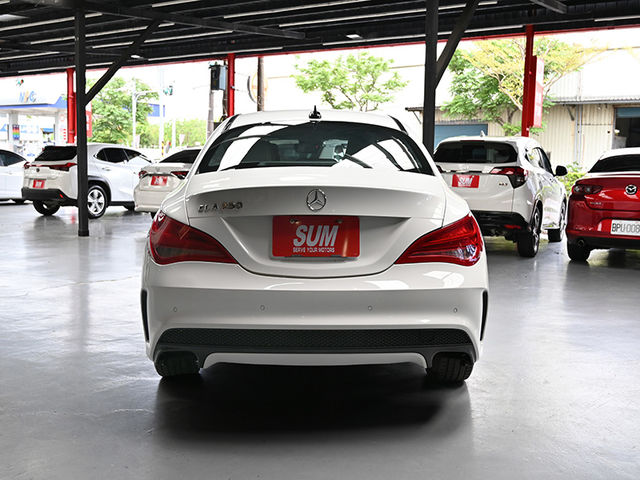 Mercedes-Benz/賓士 CLA250  第8張相片