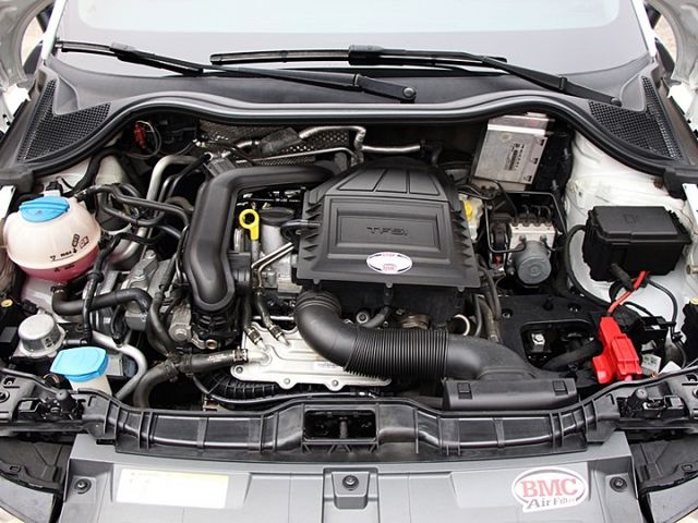 ✔️6安 ✔️ISOFX ✔️後座分離倒覆 ✔️大螢幕 ✔️整年度稅金8640元  第13張相片